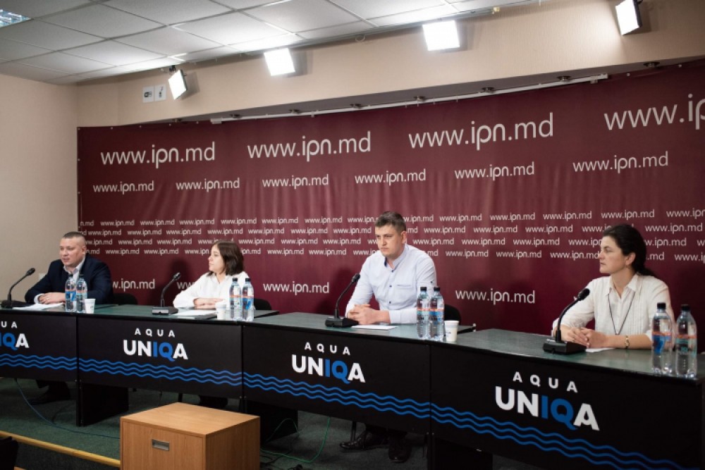 Exponenți ai partidului „Democrația Acasă”: reținerea lui Vasile Costiuc este un abuz